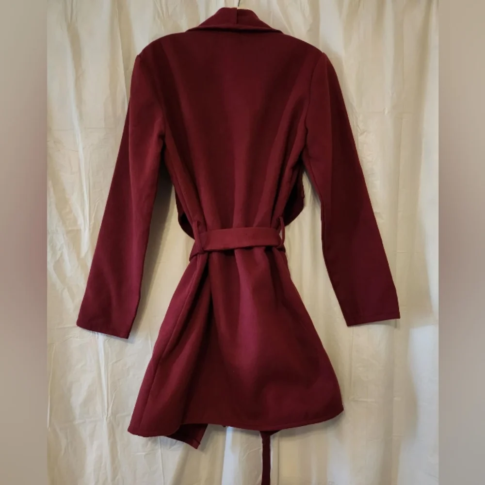 Brand New Manhattan Coat - Picture 3 of 4